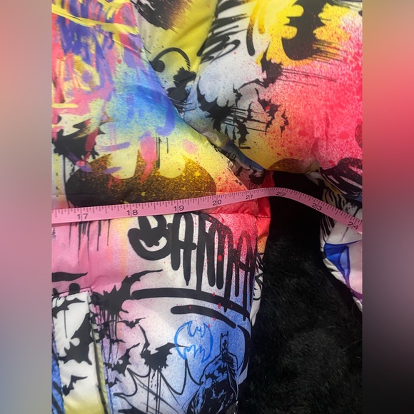 NWT Dolls Kill x DC Comics Puffer Jacket Size Small - Picture 4 of 9